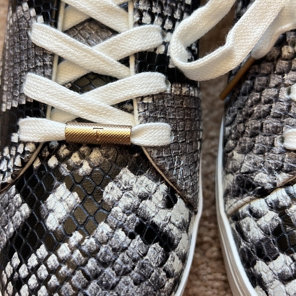 NWT Ted Baker snakeskin pattern tennis shoes - Picture 5 of 9